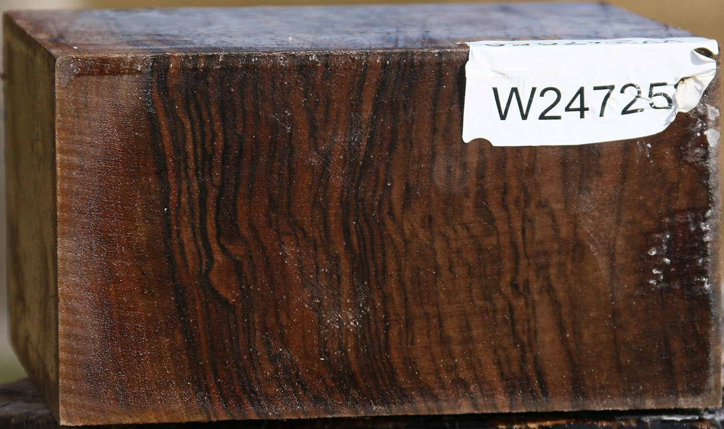 Exhibition English Walnut Bowl Blank