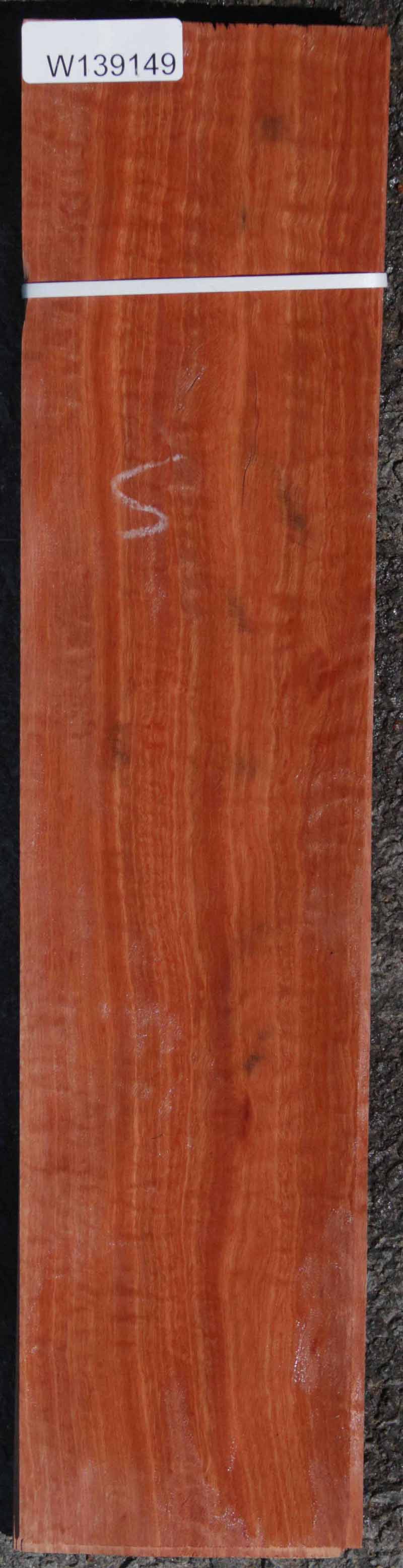 Red Gum Veneer Flitch - 31 Sheets