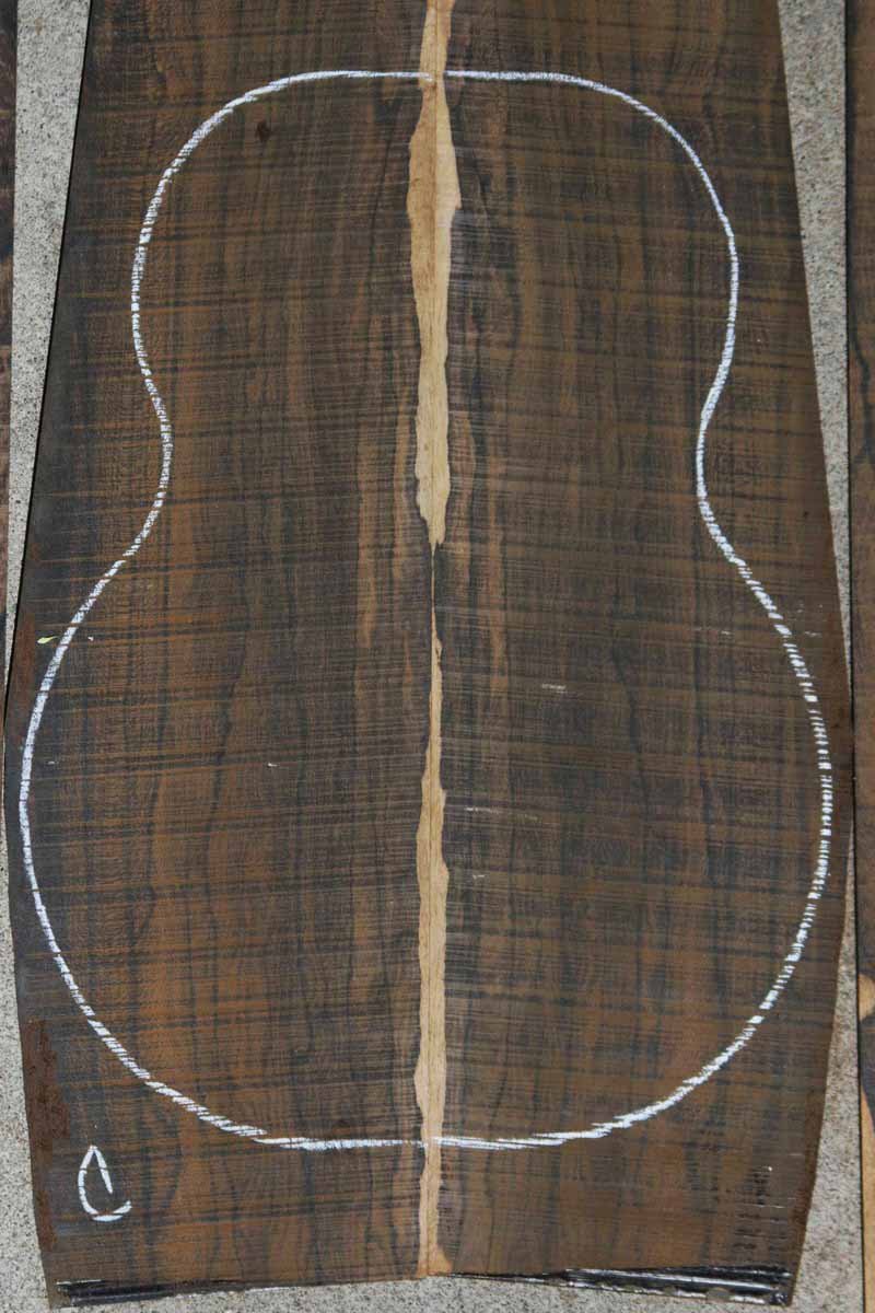 Special Grade Ziricote Concert Ukulele Set