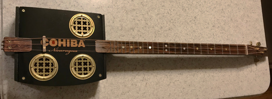 Cigar Box Guitar in Monterillo Rosewood