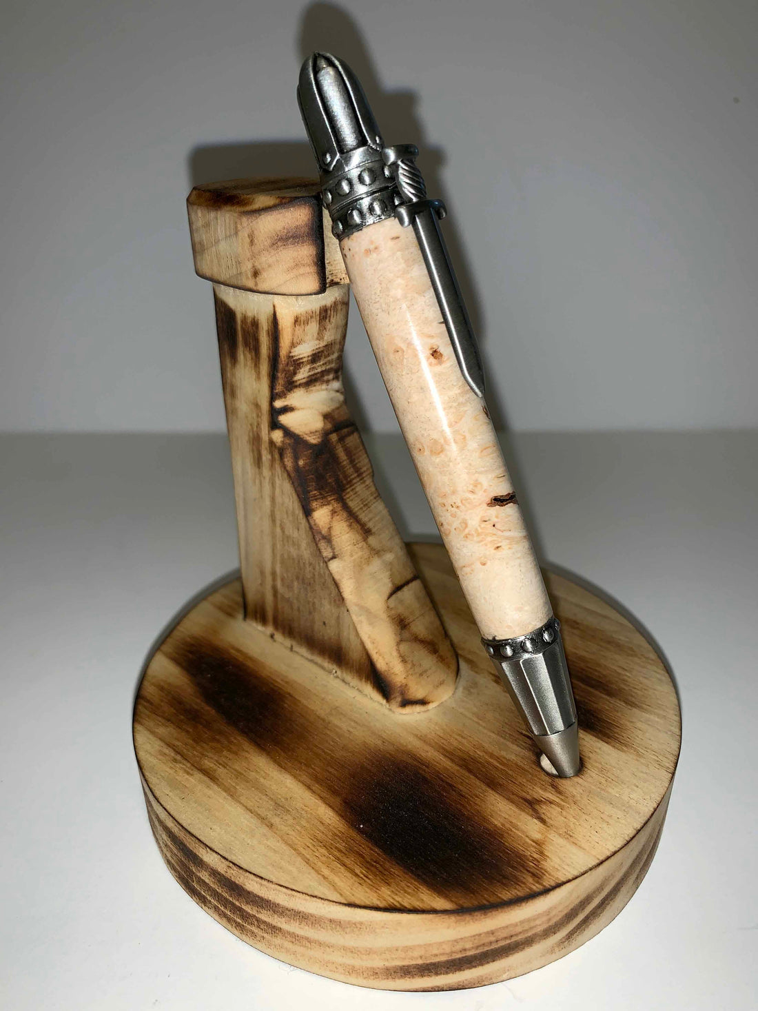 Knights Armor Pen in Maple Burl