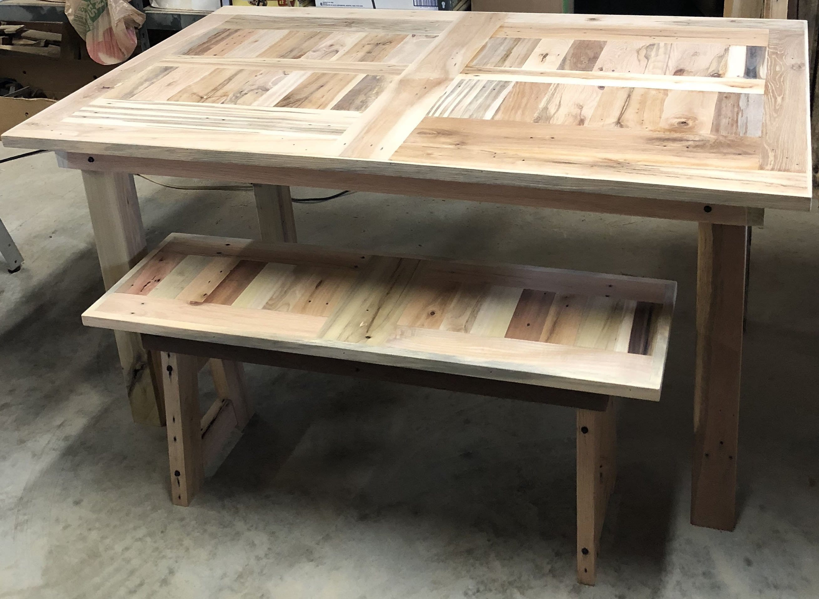 Log Home Table – Cook Woods