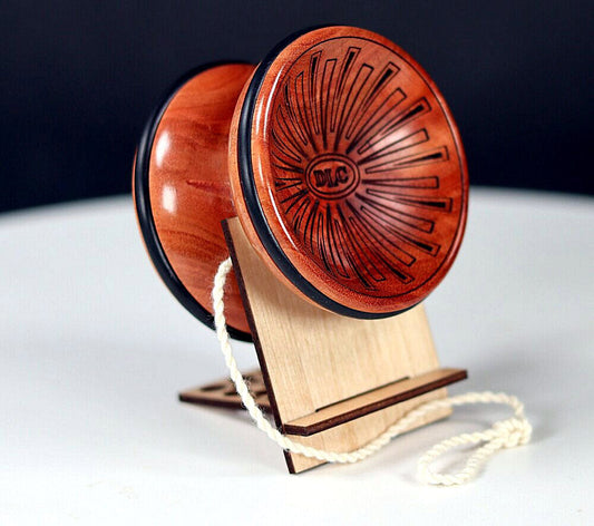 Yoyo in Australian Red Ironbark