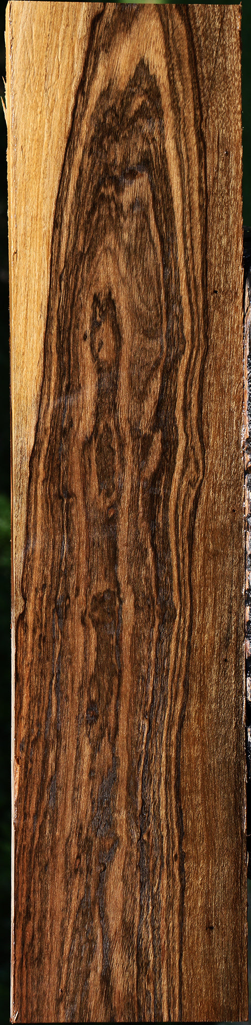 Figured Louro Preto Lumber