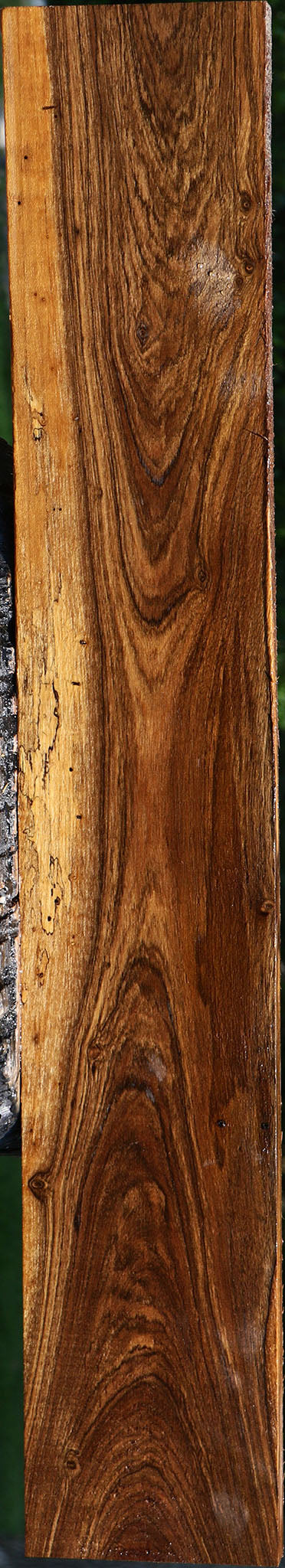 Figured Louro Preto Lumber