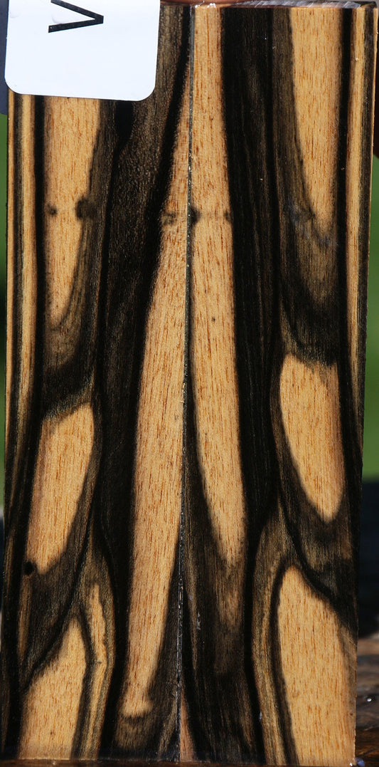 Black & White Ebony Bookmatched Knife Scales