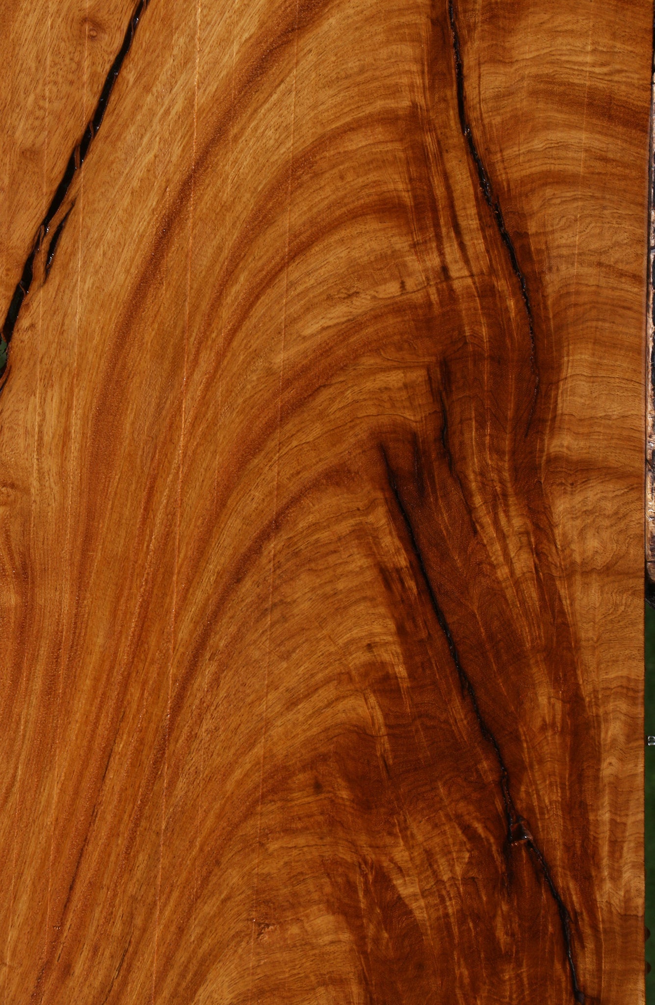 Extra Fancy Rustic Crotchwood Cerejeira Lumber