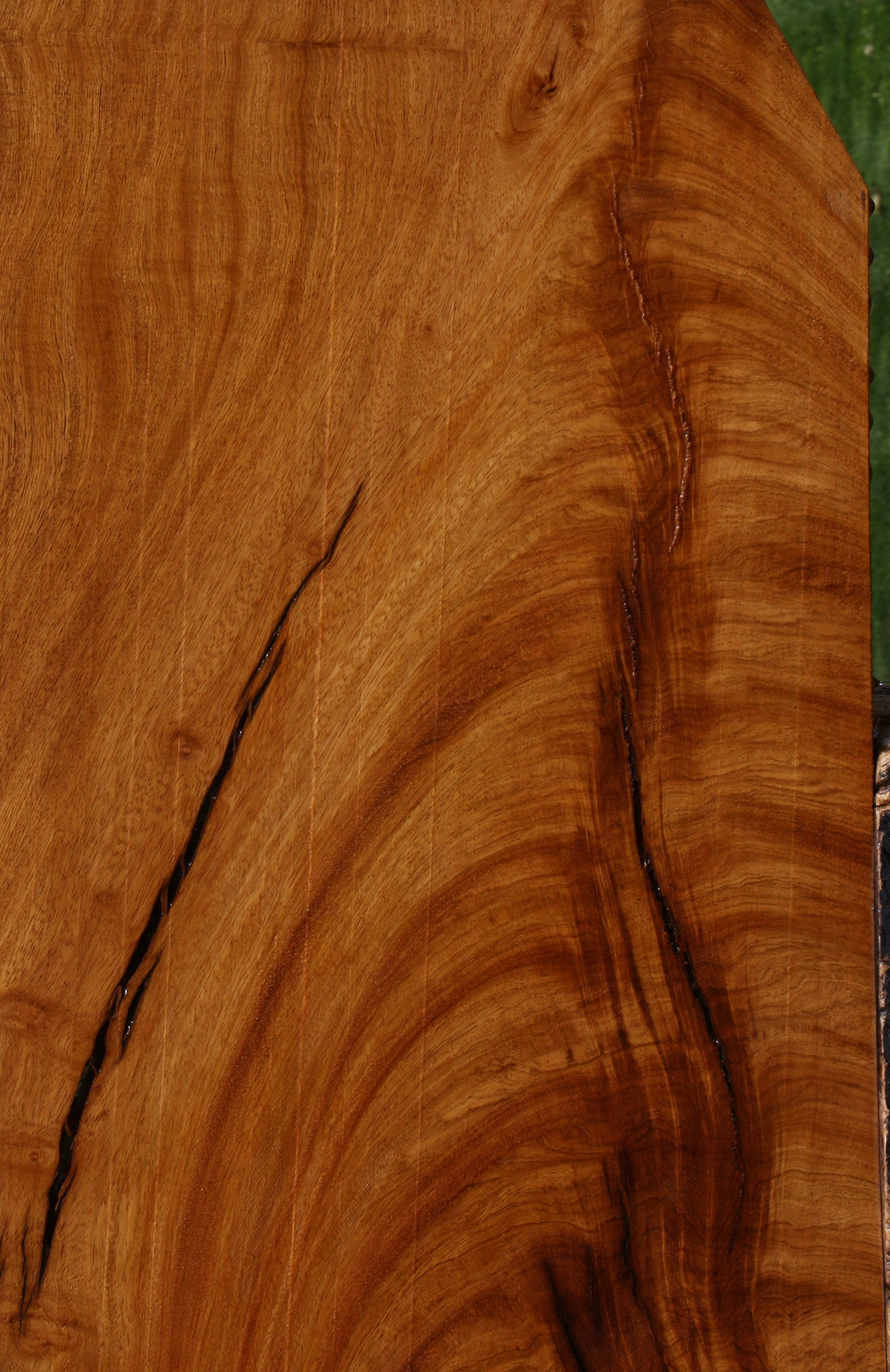 Extra Fancy Rustic Crotchwood Cerejeira Lumber